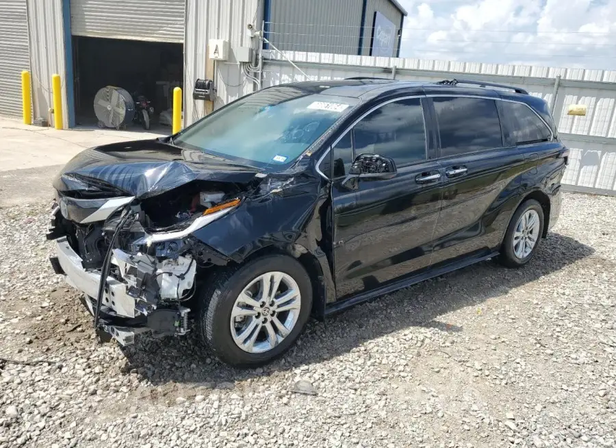 TOYOTA SIENNA XSE 2022 vin 5TDDSKFC6NS066484 from auto auction Copart