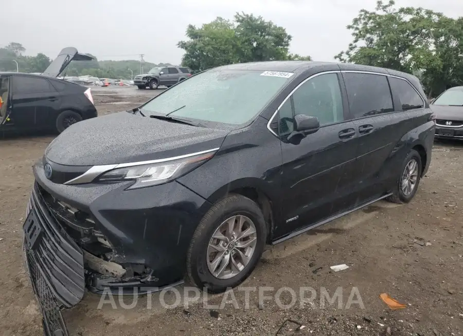 TOYOTA SIENNA LE 2021 vin 5TDKRKEC9MS007738 from auto auction Copart