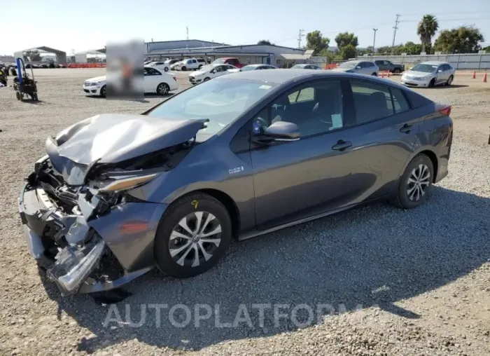 TOYOTA PRIUS PRIM 2020 vin JTDKARFP5L3128946 from auto auction Copart