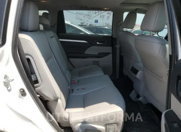 TOYOTA HIGHLANDER 2019 vin 5TDJGRFH5KS067064 from auto auction Copart