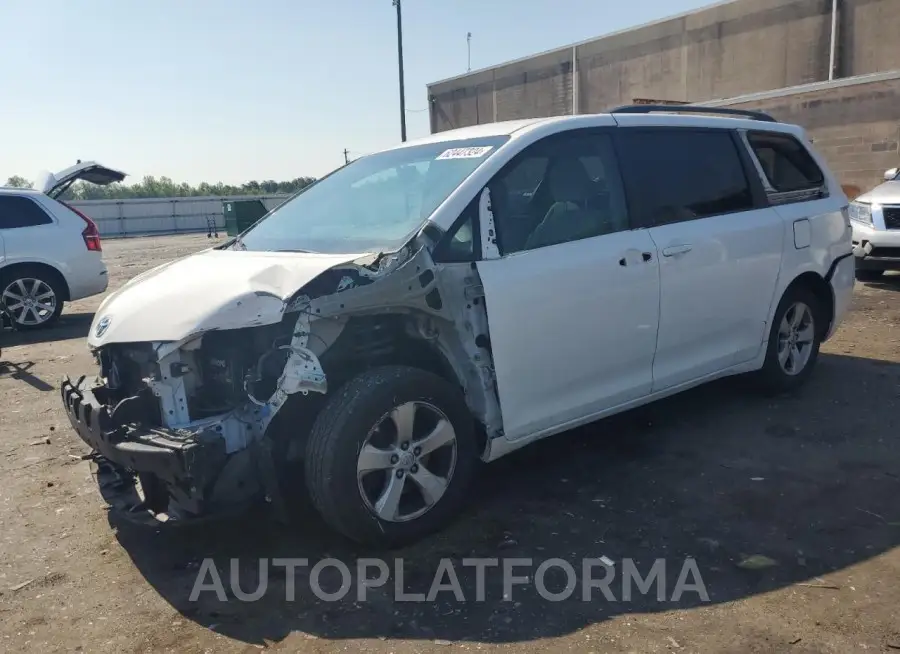 TOYOTA SIENNA LE 2015 vin 5TDKK3DC0FS576864 from auto auction Copart