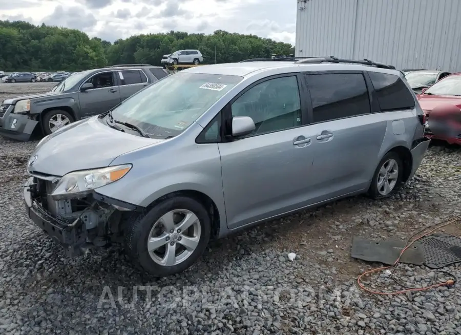 TOYOTA SIENNA LE 2015 vin 5TDKK3DC5FS675132 from auto auction Copart