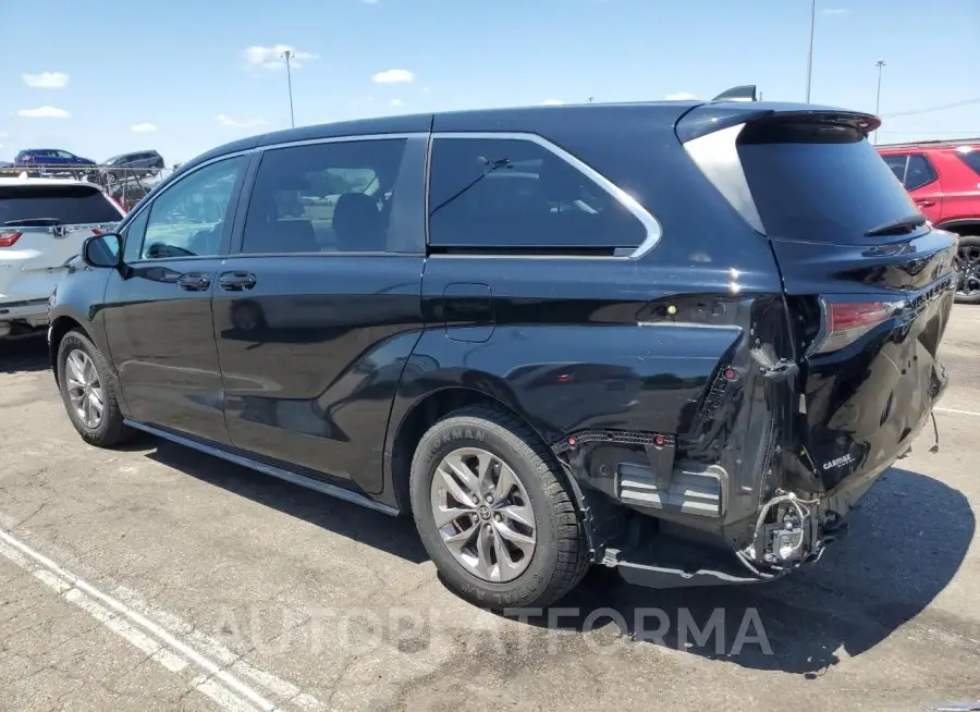 TOYOTA SIENNA LE 2022 vin 5TDKRKEC5NS107241 from auto auction Copart