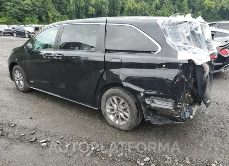 TOYOTA SIENNA LE 2021 vin 5TDKSKFC2MS002710 from auto auction Copart