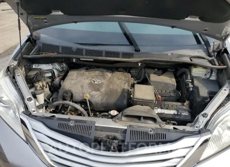 TOYOTA SIENNA LE 2017 vin 5TDKZ3DC3HS768360 from auto auction Copart