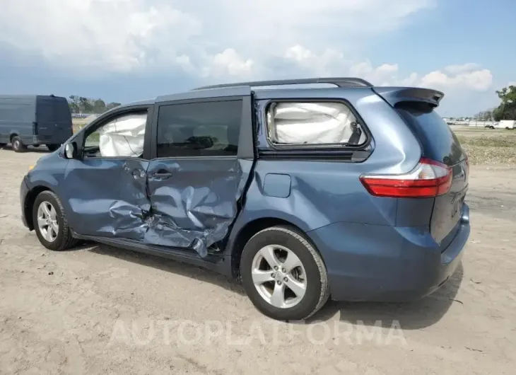 TOYOTA SIENNA LE 2017 vin 5TDKZ3DCXHS798455 from auto auction Copart