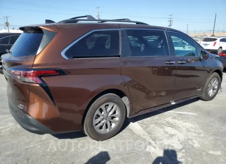 TOYOTA SIENNA XLE 2021 vin 5TDYRKEC2MS070772 from auto auction Copart