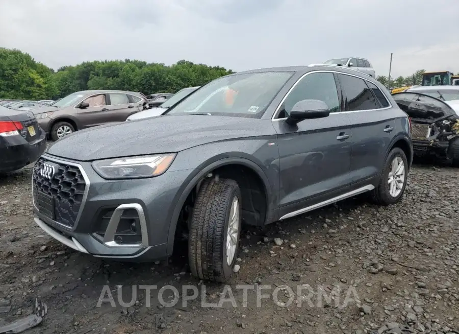 AUDI Q5 PREMIUM 2024 vin WA1GAAFY0R2037589 from auto auction Copart