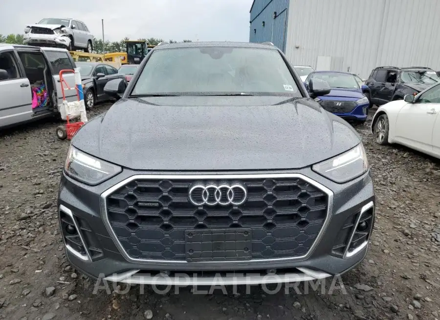 AUDI Q5 PREMIUM 2024 vin WA1GAAFY0R2037589 from auto auction Copart