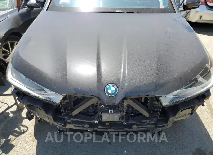 BMW IX XDRIVE5 2024 vin WB523CF08RCP21845 from auto auction Copart