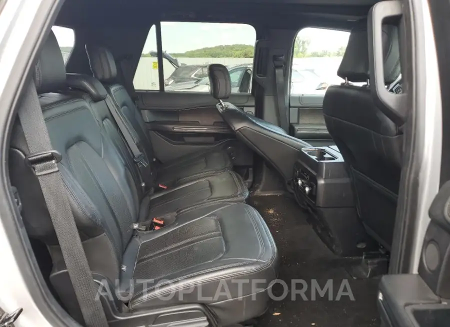 FORD EXPEDITION 2018 vin 1FMJU2AT9JEA01645 from auto auction Copart