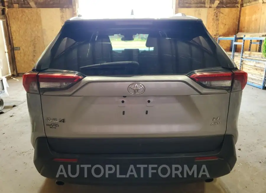 TOYOTA RAV4 LE 2019 vin 2T3G1RFV3KW072182 from auto auction Copart