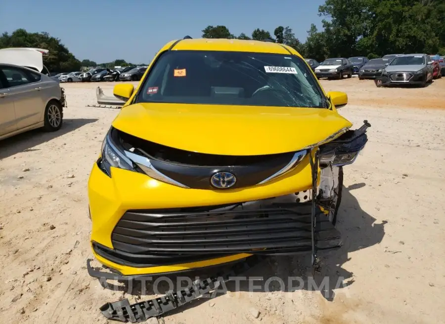 TOYOTA SIENNA LE 2023 vin 5TDKRKEC3PS147000 from auto auction Copart