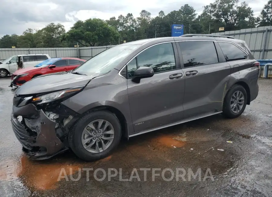 TOYOTA SIENNA LE 2021 vin 5TDKRKEC8MS048782 from auto auction Copart