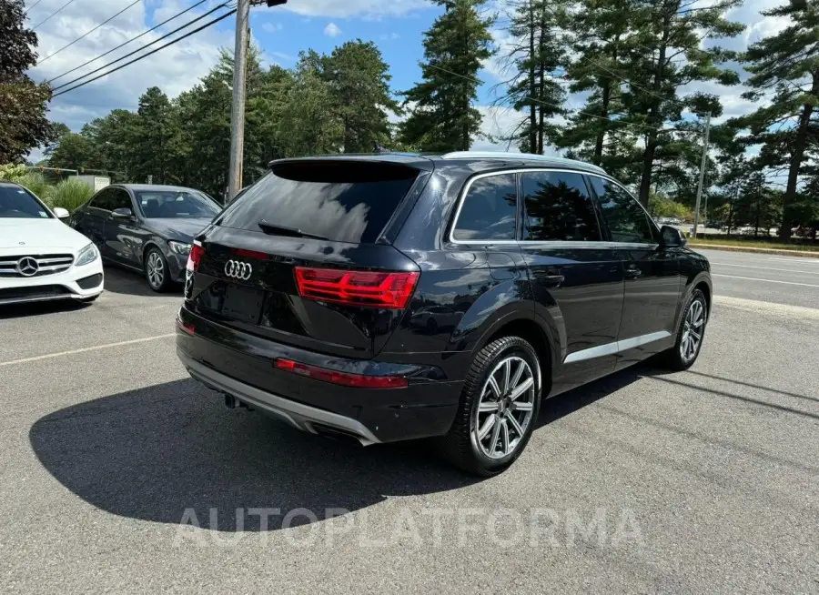 AUDI Q7 PREMIUM 2019 vin WA1LAAF72KD020292 from auto auction Copart