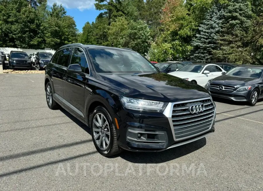 AUDI Q7 PREMIUM 2019 vin WA1LAAF72KD020292 from auto auction Copart