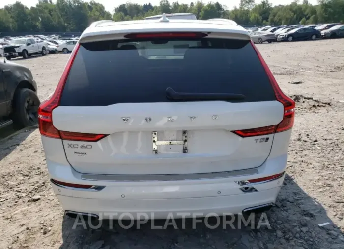 VOLVO XC60 T5 IN 2021 vin YV4102RL6M1685356 from auto auction Copart