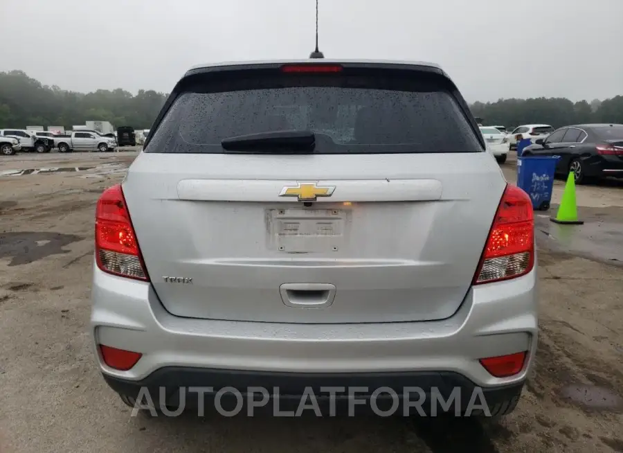 CHEVROLET TRAX LS 2018 vin 3GNCJKSB1JL237127 from auto auction Copart