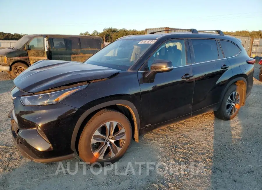 TOYOTA HIGHLANDER 2022 vin 5TDHBRCH8NS095897 from auto auction Copart