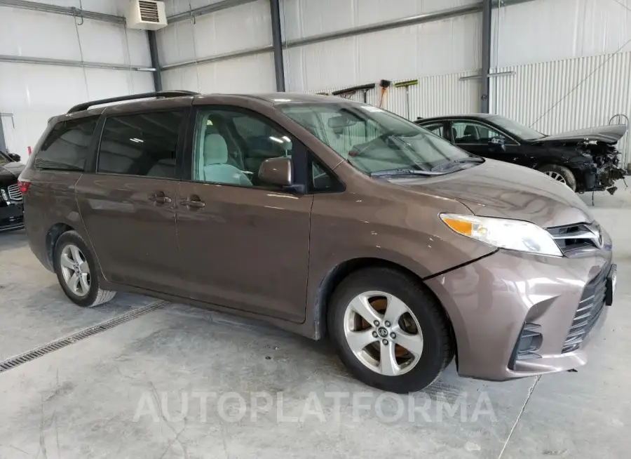 TOYOTA SIENNA LE 2018 vin 5TDKZ3DC4JS943270 from auto auction Copart