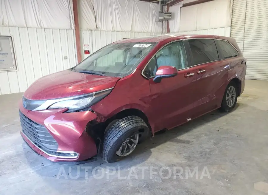 TOYOTA SIENNA XLE 2022 vin 5TDYRKEC5NS134000 from auto auction Copart