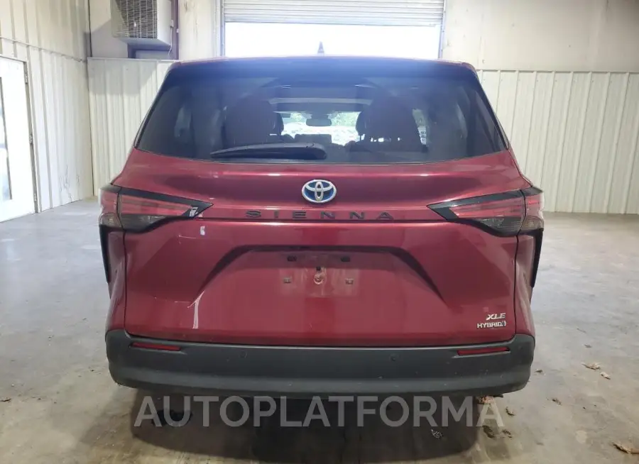 TOYOTA SIENNA XLE 2022 vin 5TDYRKEC5NS134000 from auto auction Copart