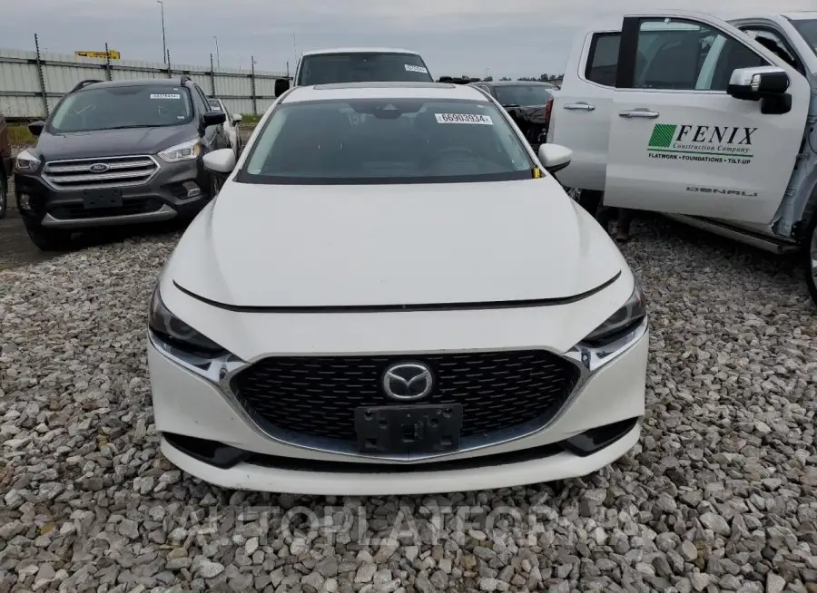 MAZDA 3 PREMIUM 2019 vin 3MZBPAEM9KM102450 from auto auction Copart