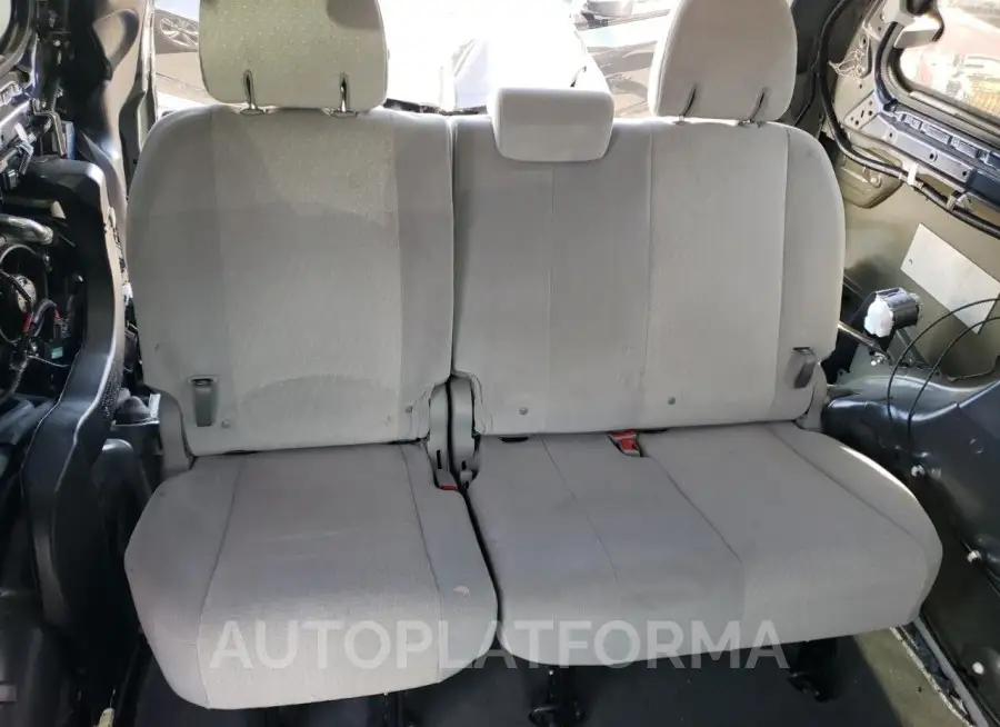 TOYOTA SIENNA LE 2020 vin 5TDKZ3DC9LS079156 from auto auction Copart