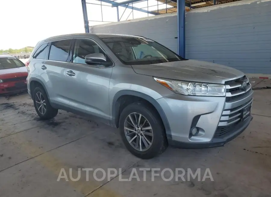 TOYOTA HIGHLANDER 2019 vin 5TDKZRFH2KS557508 from auto auction Copart