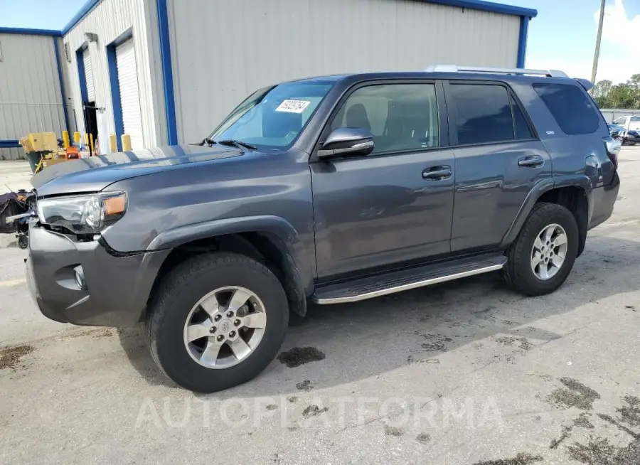 TOYOTA 4RUNNER SR 2017 vin JTEZU5JR6H5156155 from auto auction Copart