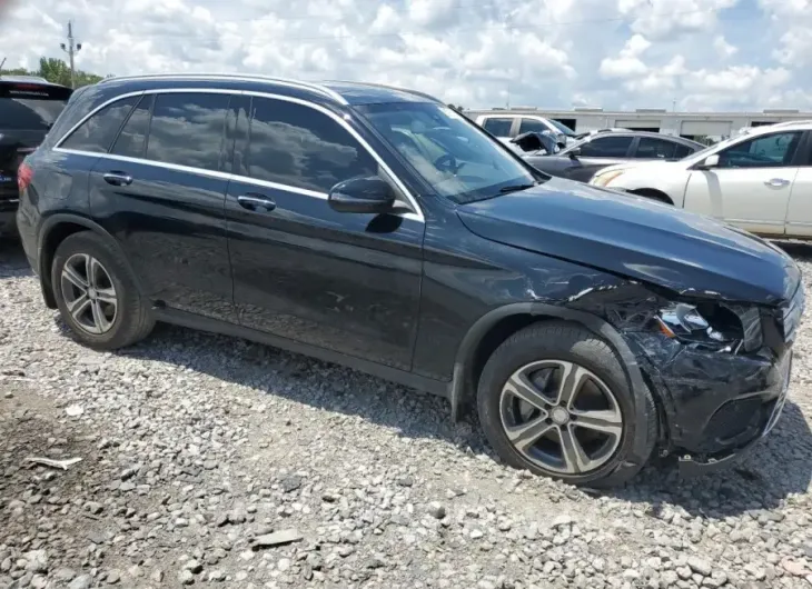 MERCEDES-BENZ GLC 300 2017 vin WDC0G4JB5HF195051 from auto auction Copart