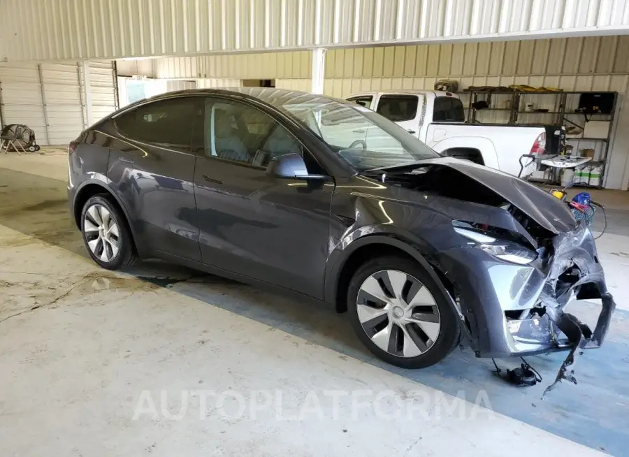 TESLA MODEL Y 2024 vin 7SAYGDEEXRA253433 from auto auction Copart