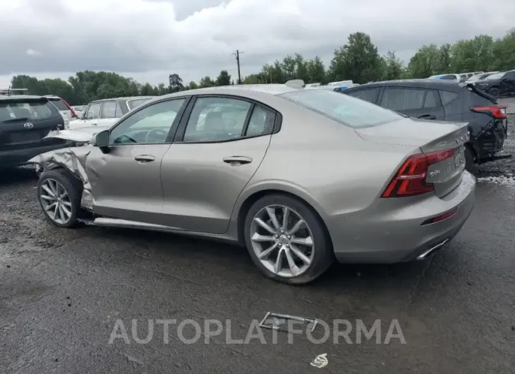 VOLVO S60 T6 MOM 2021 vin 7JRA22TK1MG103465 from auto auction Copart