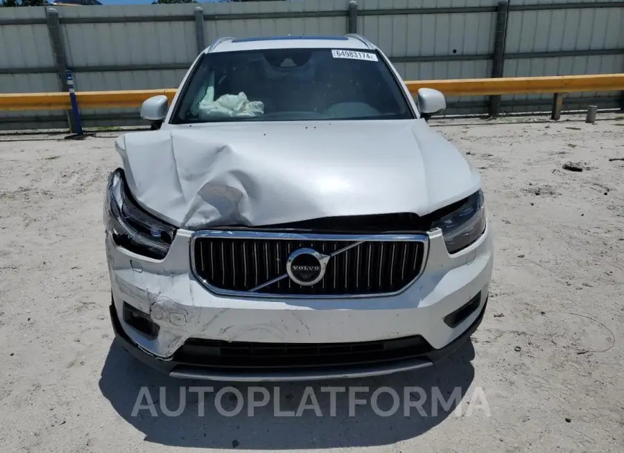 VOLVO XC40 T5 IN 2019 vin YV4162UL7K2073261 from auto auction Copart