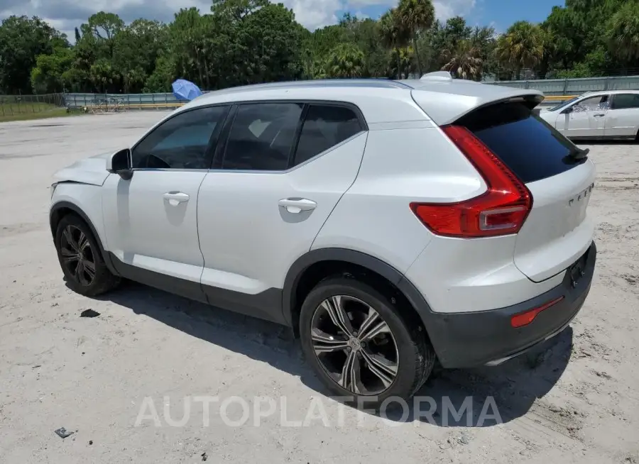 VOLVO XC40 T5 IN 2019 vin YV4162UL7K2073261 from auto auction Copart