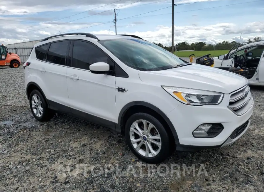 FORD ESCAPE SE 2018 vin 1FMCU0GD1JUC11949 from auto auction Copart