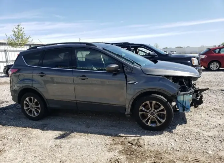 FORD ESCAPE SE 2018 vin 1FMCU9GD8JUA51069 from auto auction Copart