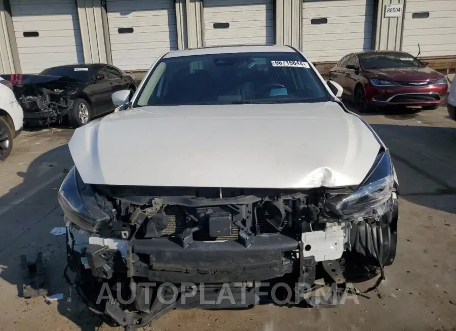 MAZDA 3 GRAND TO 2017 vin 3MZBN1W35HM137393 from auto auction Copart