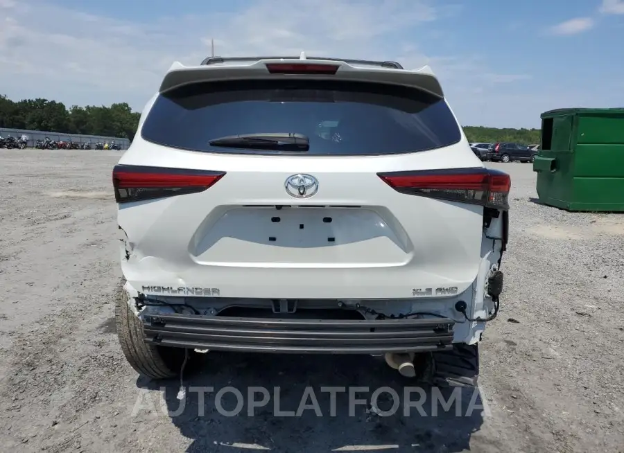 TOYOTA HIGHLANDER 2022 vin 5TDGZRBH0NS589437 from auto auction Copart