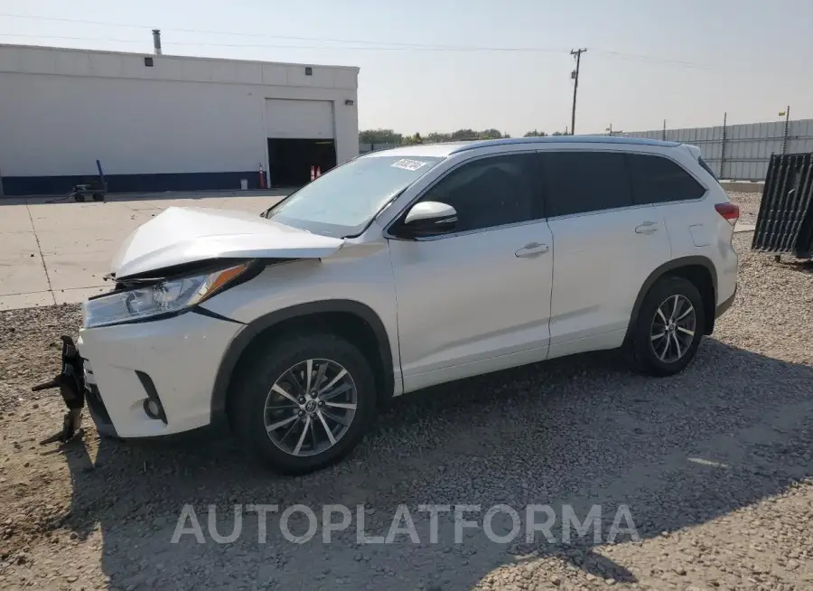 TOYOTA HIGHLAND 2018 vin 5TDJZRFH0JS815471 from auto auction Copart