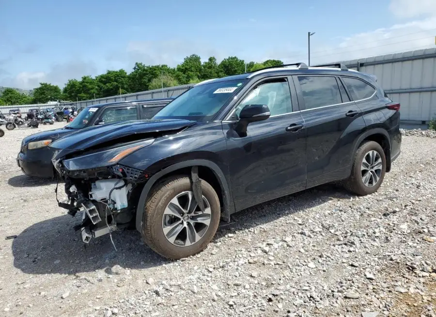 TOYOTA HIGHLANDER 2024 vin 5TDKDRBH0RS549762 from auto auction Copart