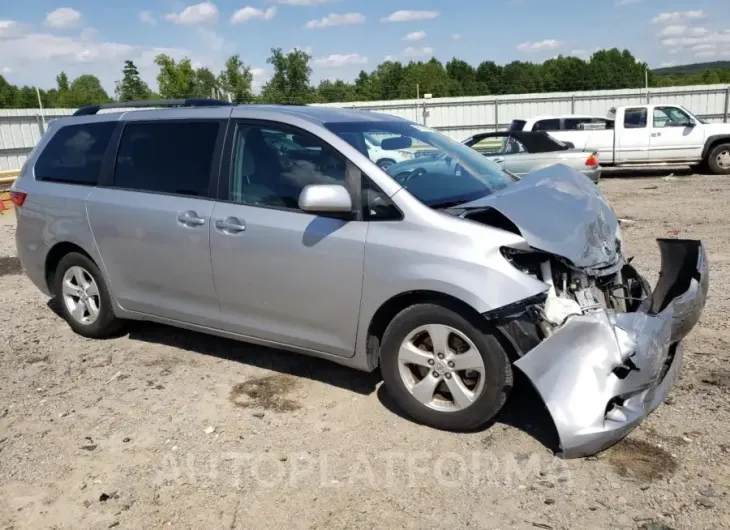 TOYOTA SIENNA LE 2015 vin 5TDKK3DC2FS636093 from auto auction Copart