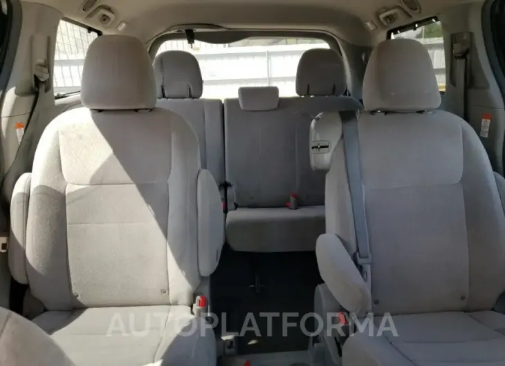 TOYOTA SIENNA LE 2015 vin 5TDKK3DC2FS636093 from auto auction Copart