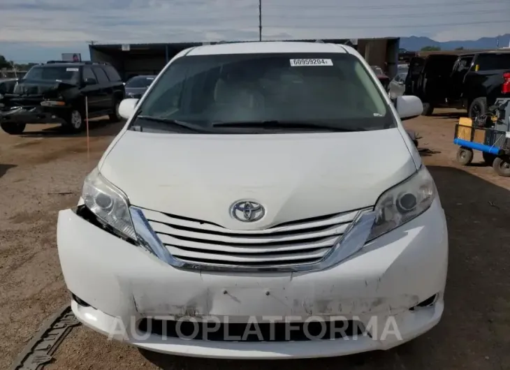 TOYOTA SIENNA LE 2016 vin 5TDKK3DCXGS741451 from auto auction Copart