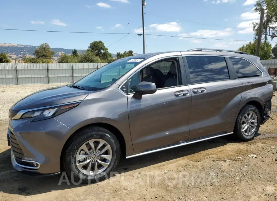 TOYOTA SIENNA XLE 2024 vin 5TDYRKEC0RS208381 from auto auction Copart