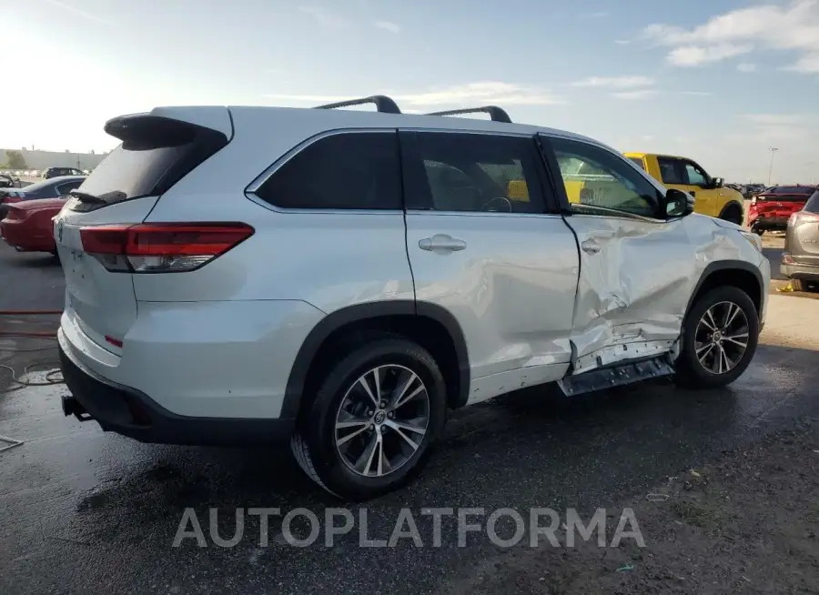 TOYOTA HIGHLANDER 2018 vin 5TDZZRFH2JS276242 from auto auction Copart