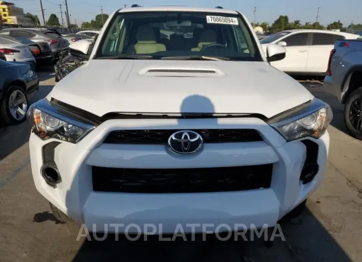 TOYOTA 4RUNNER SR 2019 vin JTEZU5JRXK5191627 from auto auction Copart