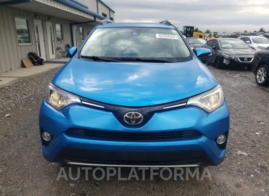 TOYOTA RAV4 XLE 2017 vin JTMRFREV6HJ116095 from auto auction Copart