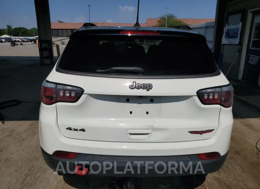 JEEP COMPASS TR 2018 vin 3C4NJDDB3JT129652 from auto auction Copart