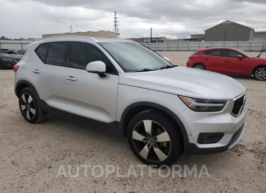 VOLVO XC40 T5 MO 2019 vin YV4162UK5K2074089 from auto auction Copart